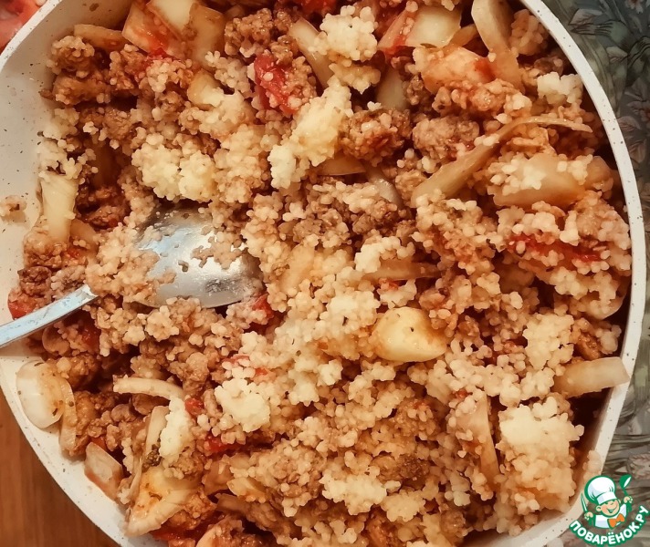 Перцы, начиненные булгуром, бараниной и томатами