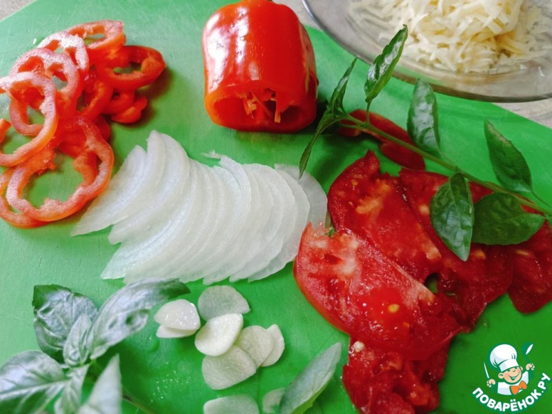 Пирог-гармошка из лаваша с овощами