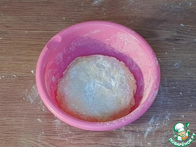 Пирог с творожной начинкой и сливой