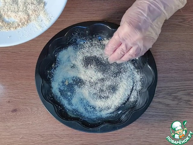 Пирог с творожной начинкой и сливой