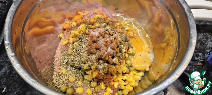 Мясная запеканка с овощами и сыром