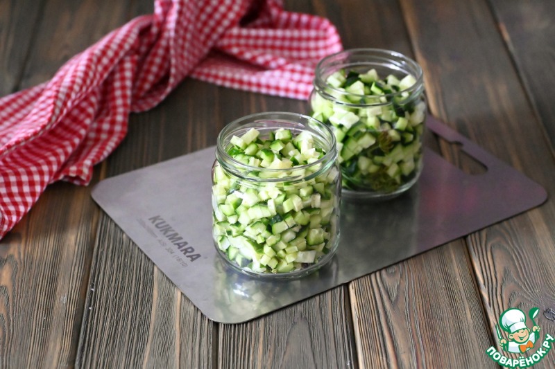 Огурцы, маринованные кубиками
