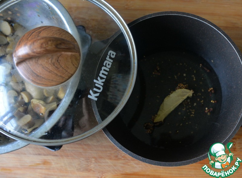 Пряные маринованные грибы с лимонной кислотой