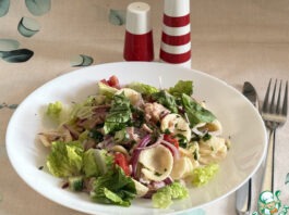 Салат с пастой и курицей «Копчёный»