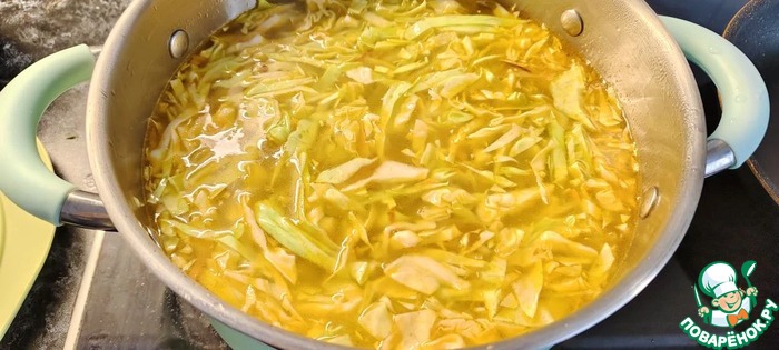 Щи на говяжьем ребре с гречкой