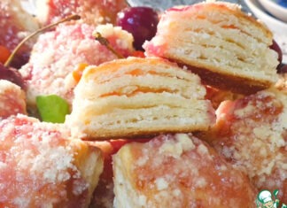 Слоистое печенье с малиновым джемом