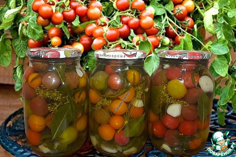 Маринованные в банках "цветные чери"