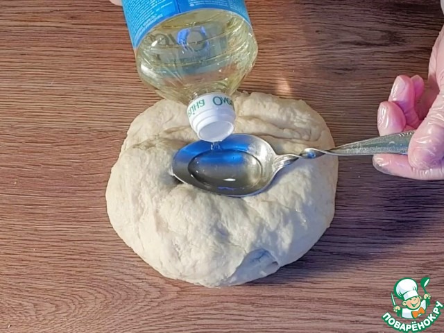 Открытые булочки с кремом и нектаринами