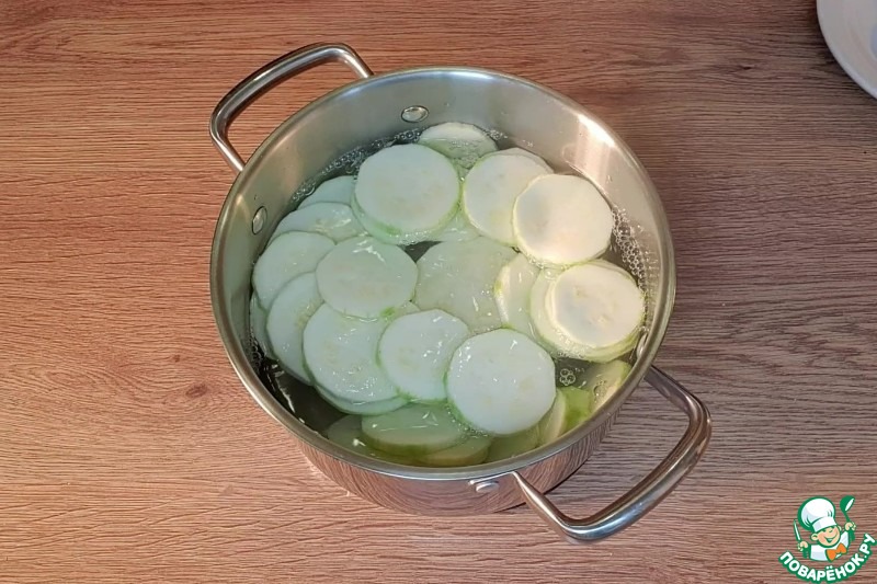 Овощи под молочным соусом