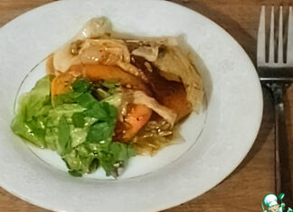 Палестинский салат с персиками и орехами