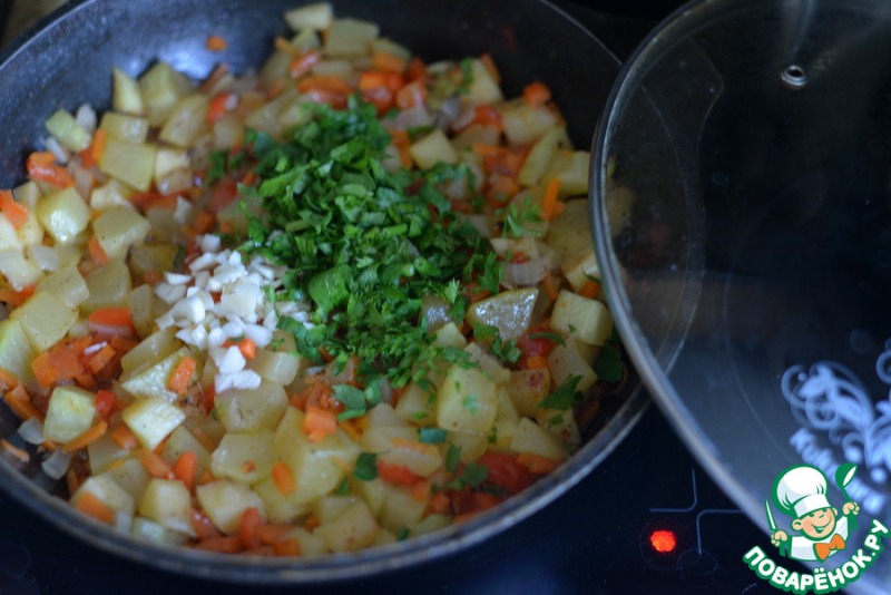 Салат "Анкл Бенс" с кабачками и яблоками
