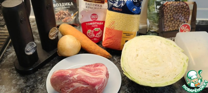 Тушеная капуста с пшеном и мясом