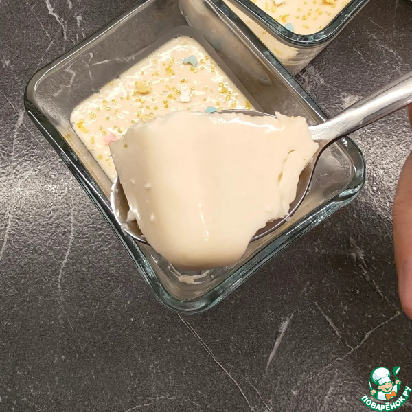 Десерт из ряженки и топленого молока