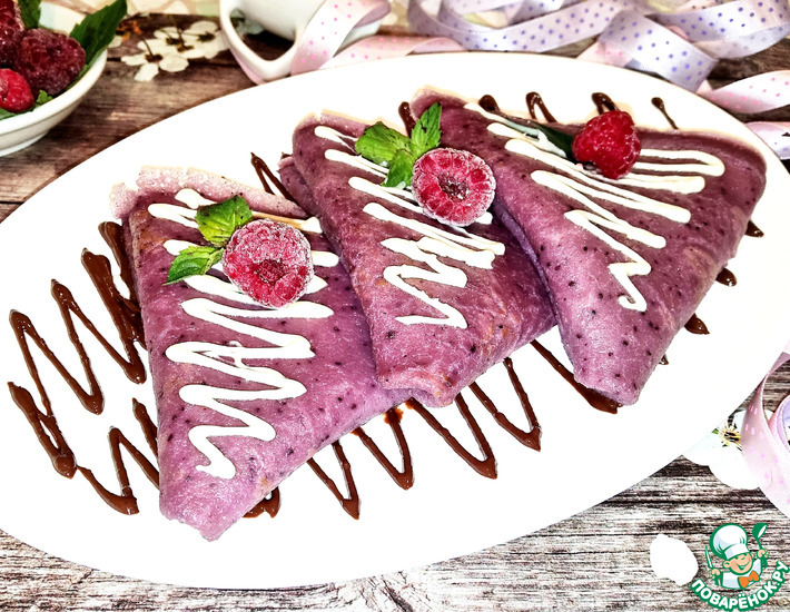 Рецепт: Десертные, черничные блинчики