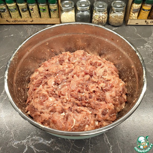 Колбаса рубленая из свинины и говядины