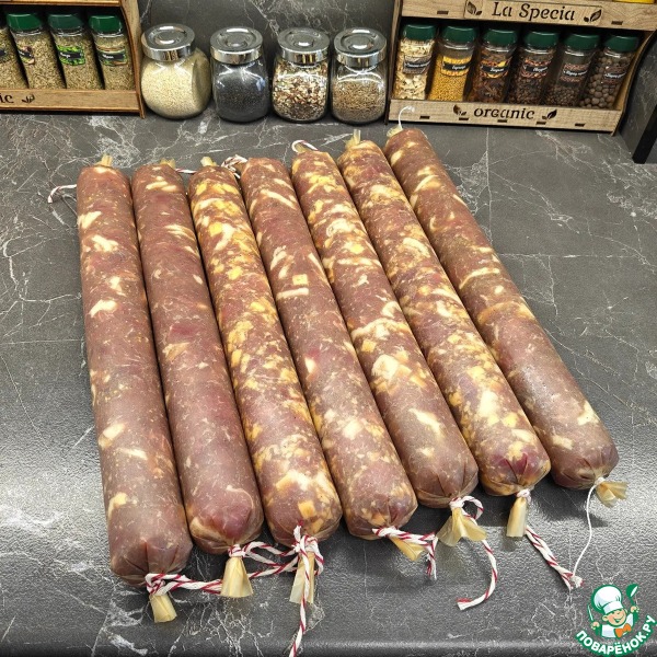 Колбаса рубленая из свинины и говядины