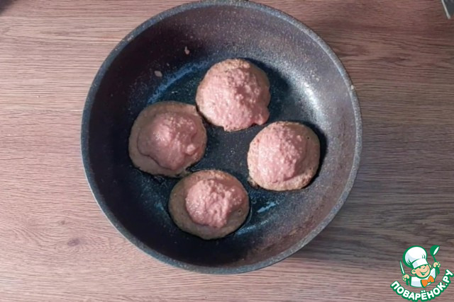 Котлеты из куриной печени с припеком