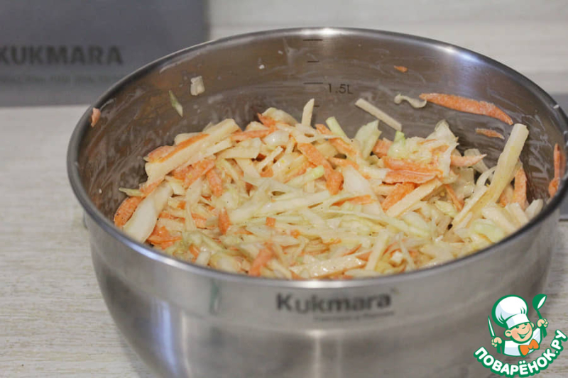 Лимонно-яблочный капустный салат