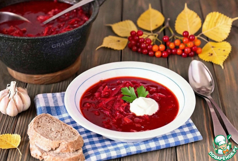 Лёгкий свекольник с кабачками
