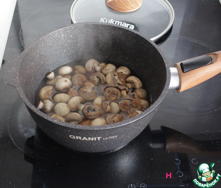 Маринованные шампиньоны с овощами