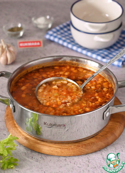 Минестроне из чечевицы с копчёной щековиной