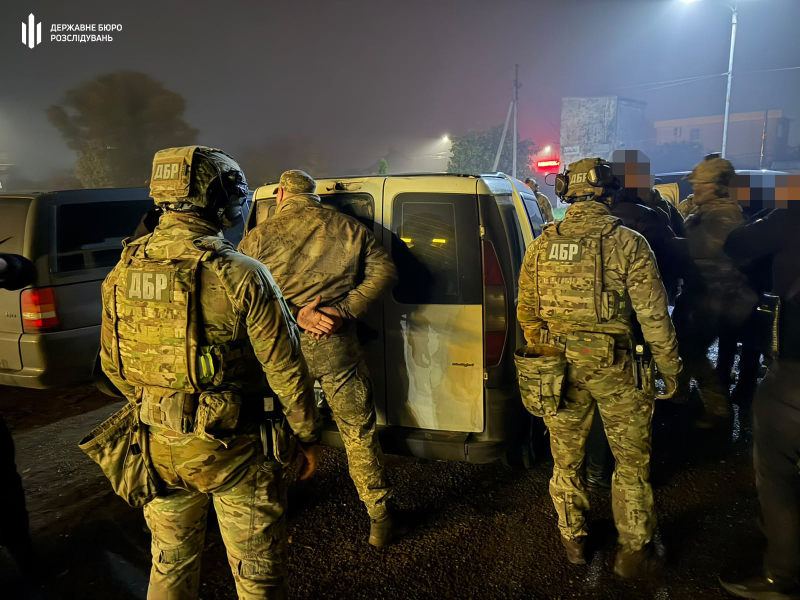 На Буковине пятерых должностных лиц ТЦК подозревают в похищении и пытках военнообязанных