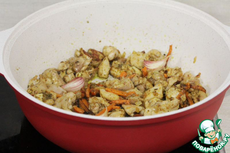 Плов из птитима с курицей