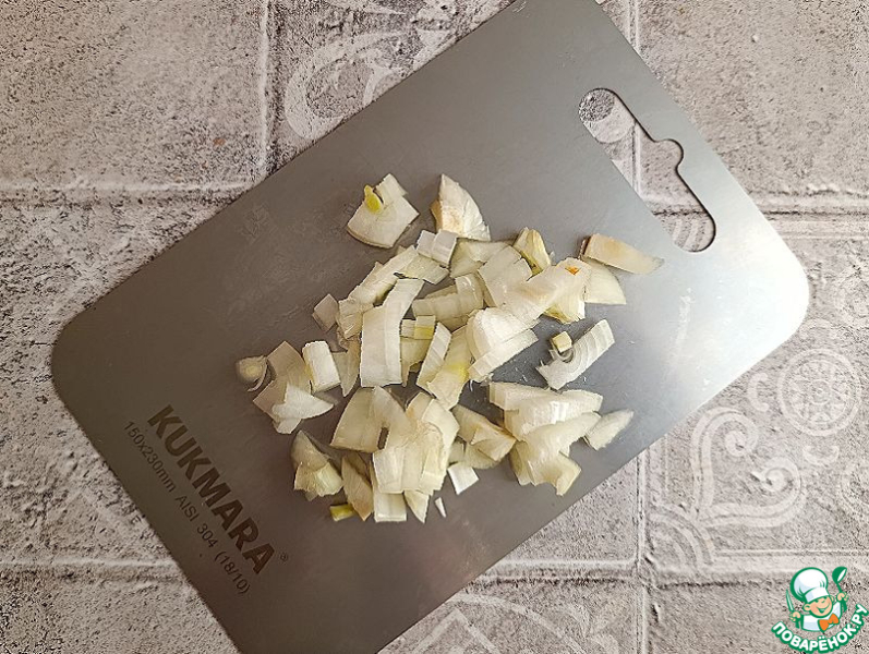 Пряная морковь, тушёная в сметане