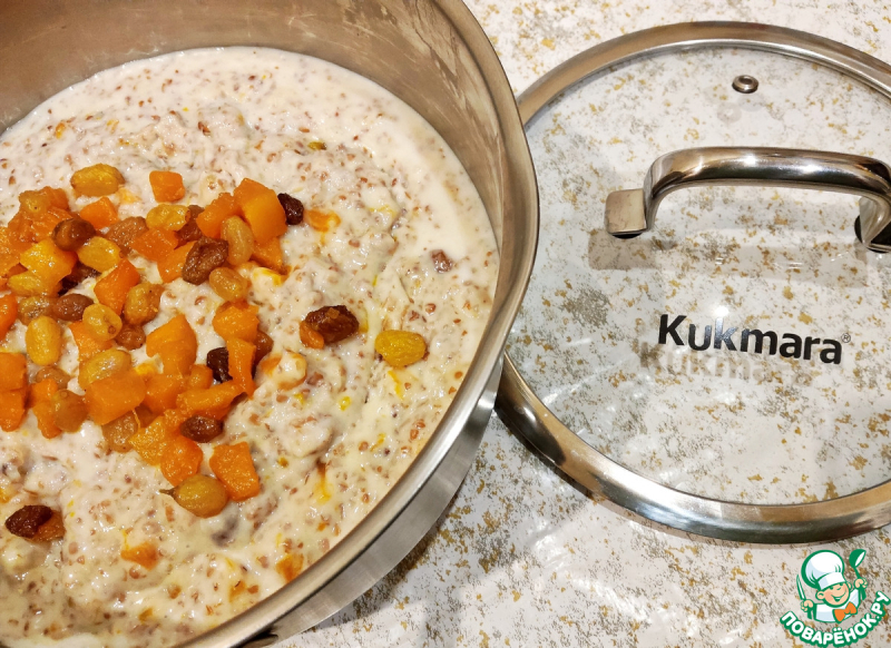 Пшеничная каша с тыквой и изюмом