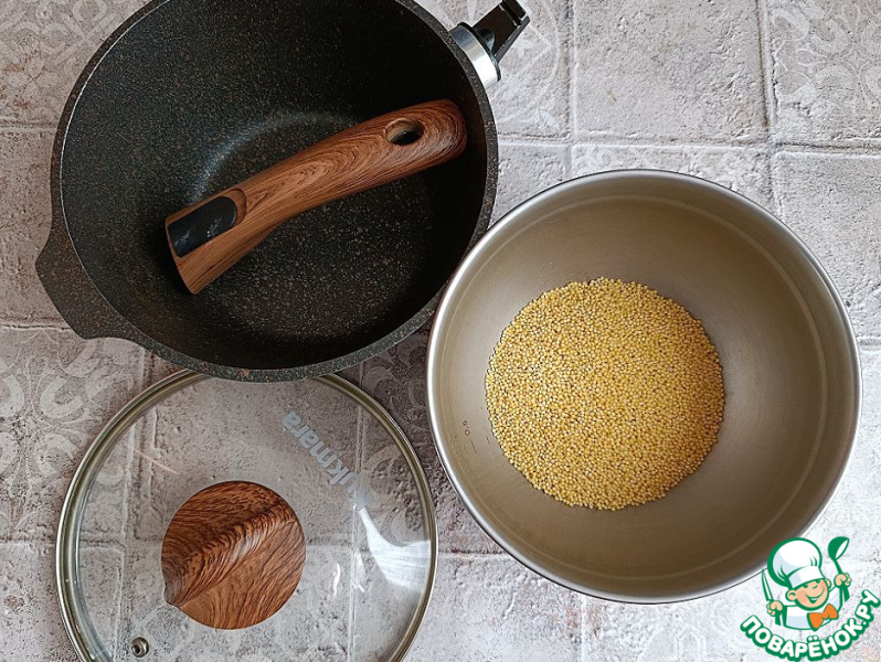 Рассыпчатая пшённая каша со шкварками