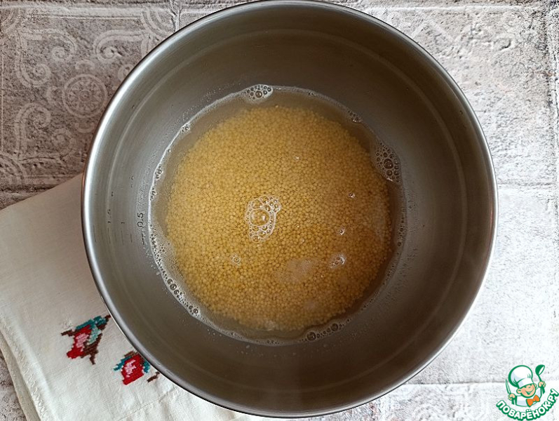 Рассыпчатая пшённая каша со шкварками