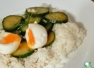 Рис с маринованными огурцами