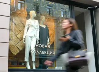 Российские ритейлеры стали массово закрывать магазины из-за экономии россиян