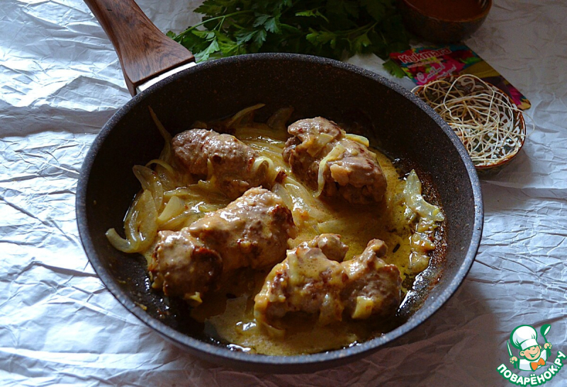 Рулетики с сыром и жареным луком