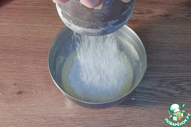 Сдобный разборный пирог с яблоками