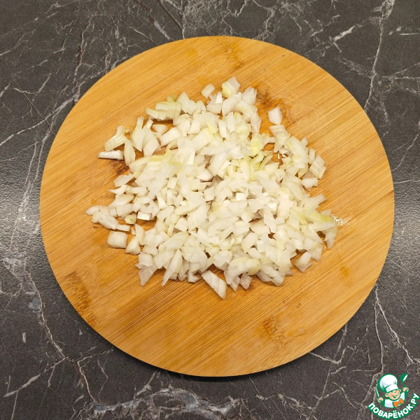 Сливочная говядина с грибами в горшочках