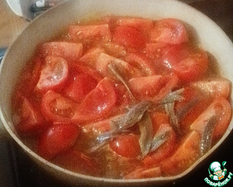 Спагетти с помидорами, анчоусами и пангрататто