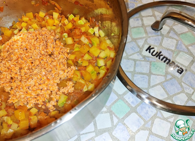 Суп из индейки с овощами и чечевицей