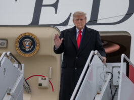 Трамп приостановил применение большинства санкций против России, одобренных Конгрессом