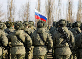 В России впервые за 18 лет решили отложить декабрьские выплаты военным из-за «дыры» в бюджете