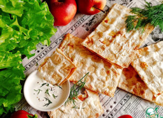 Вафли из лаваша с куриным фаршем