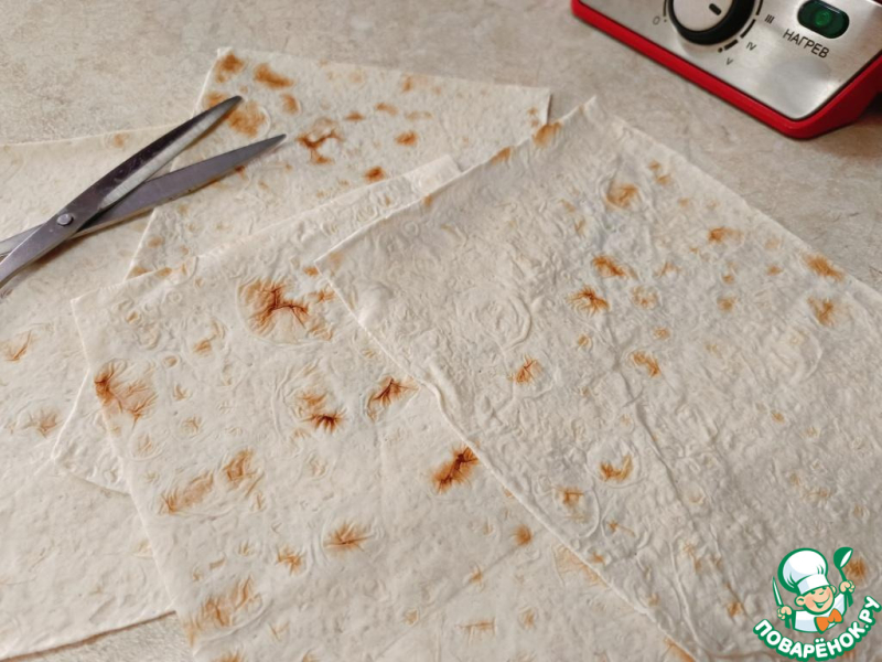 Вафли из лаваша с куриным фаршем