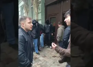 Во Львове сорвали лекцию ветерана о левых движениях, а его самого избили | ВИДЕО