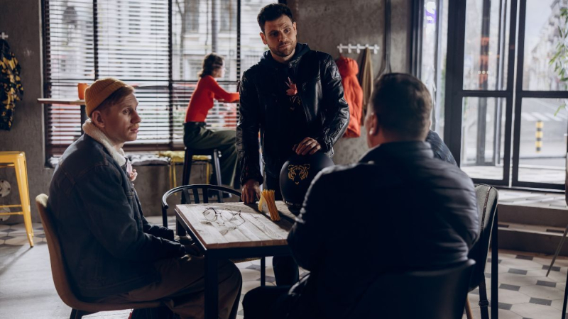 5 интересных фактов о новом сериале "Пряча бывшую", который уже обожают украинцы