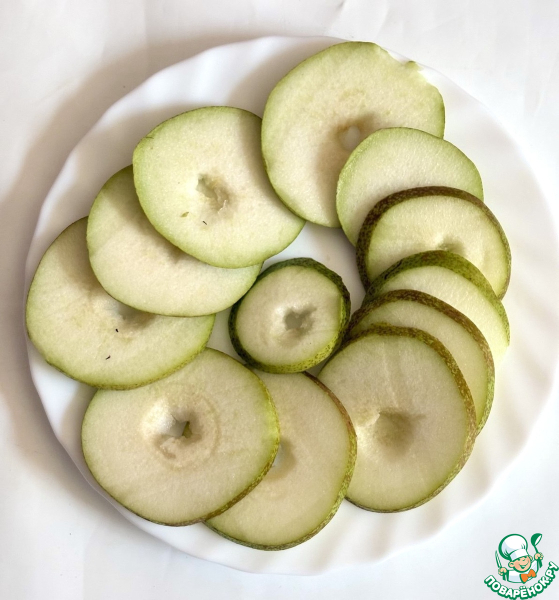 Башенки из свеклы и груши