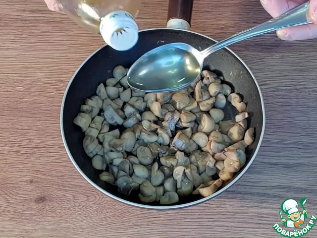 Блины на кипятке с грибной начинкой