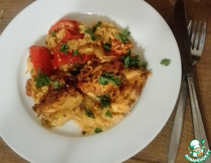Блюдо из курицы и запеченного риса