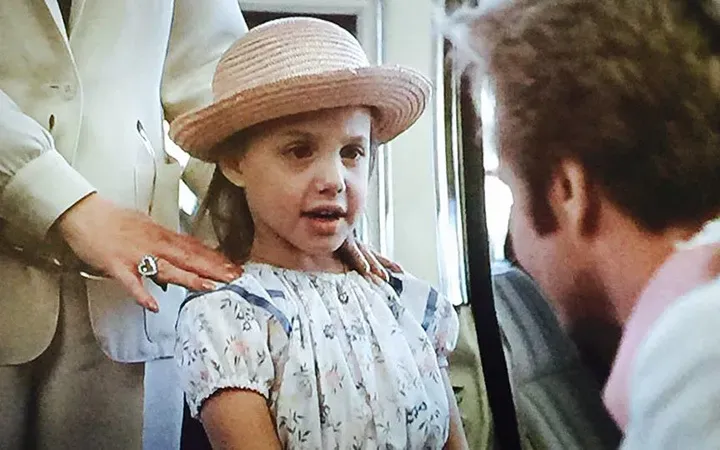 Будете удивлены: какими были первые роли в кино известных актрис