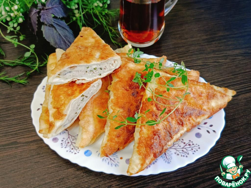 Чебуреки из лаваша с эстрагоном и орегано