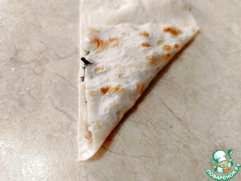 Чебуреки из лаваша с эстрагоном и орегано
